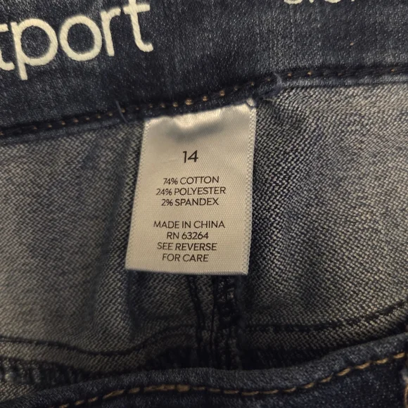 Westport Signature Fit Straight Jeans Pants. Size 14. - Picture 3 of 10